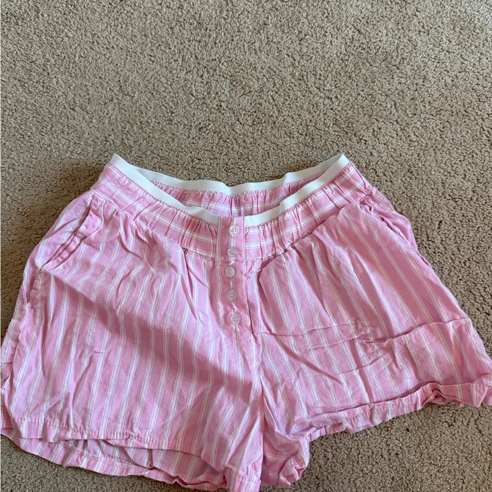 pink shorts!